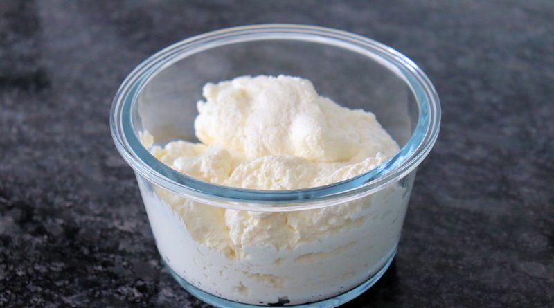 Selbstgemachter griechischer Joghurt